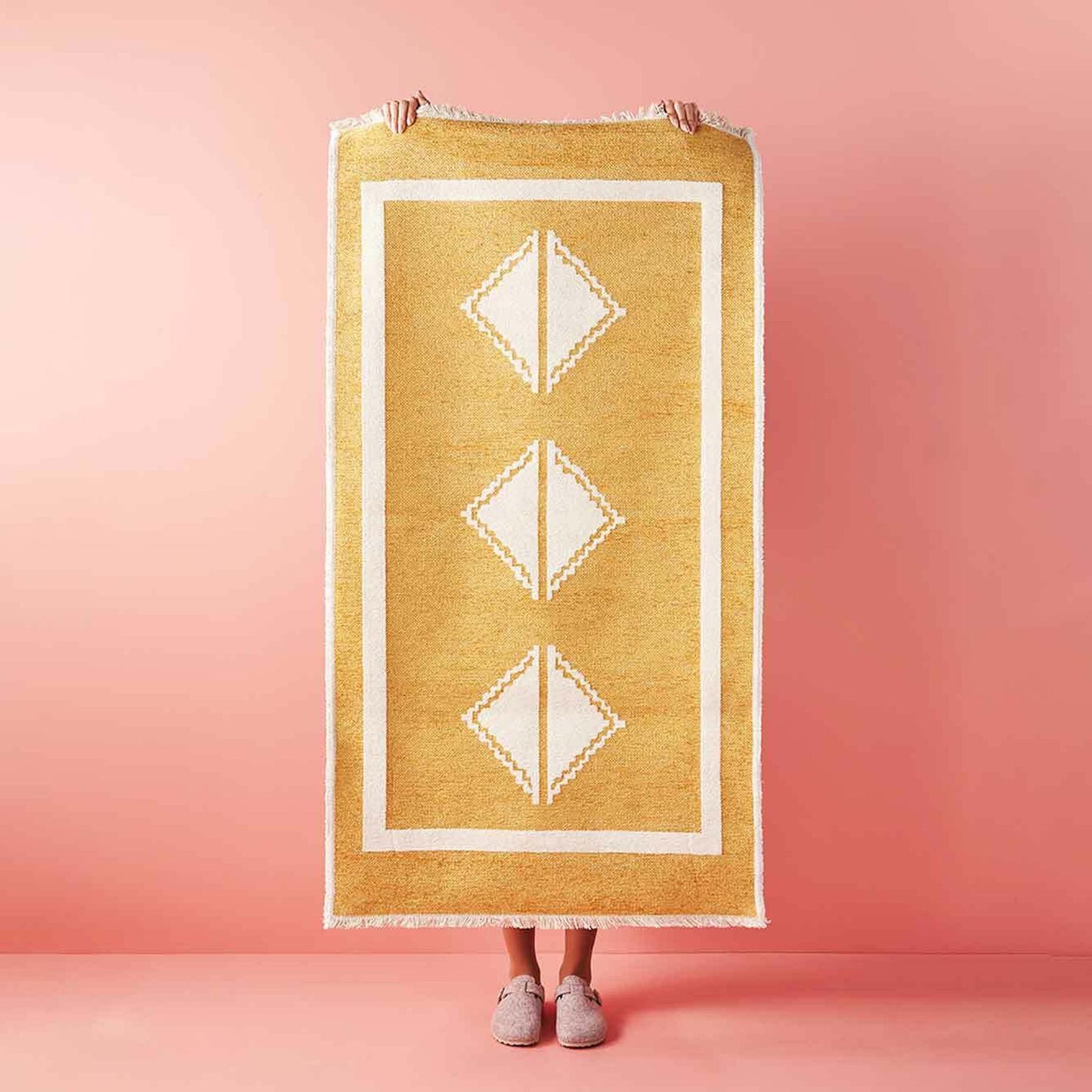 Double-Sided Handmade Rug - Exquisite Craftsmanship and Versatile Design