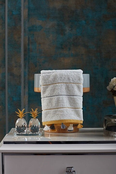 Cream Washcloth - Soft and Gentle Cleansing Essential