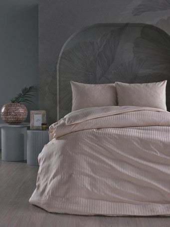 Cream duvet cover set in queen size, including a duvet cover, standard sheet, and two pillowcases.