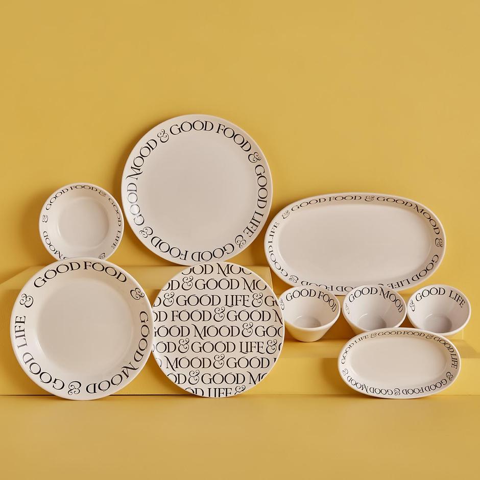 Soup bowl with a classic design