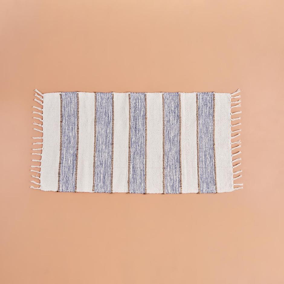 Handmade Rug - Artisan Craftsmanship and Timeless Beauty