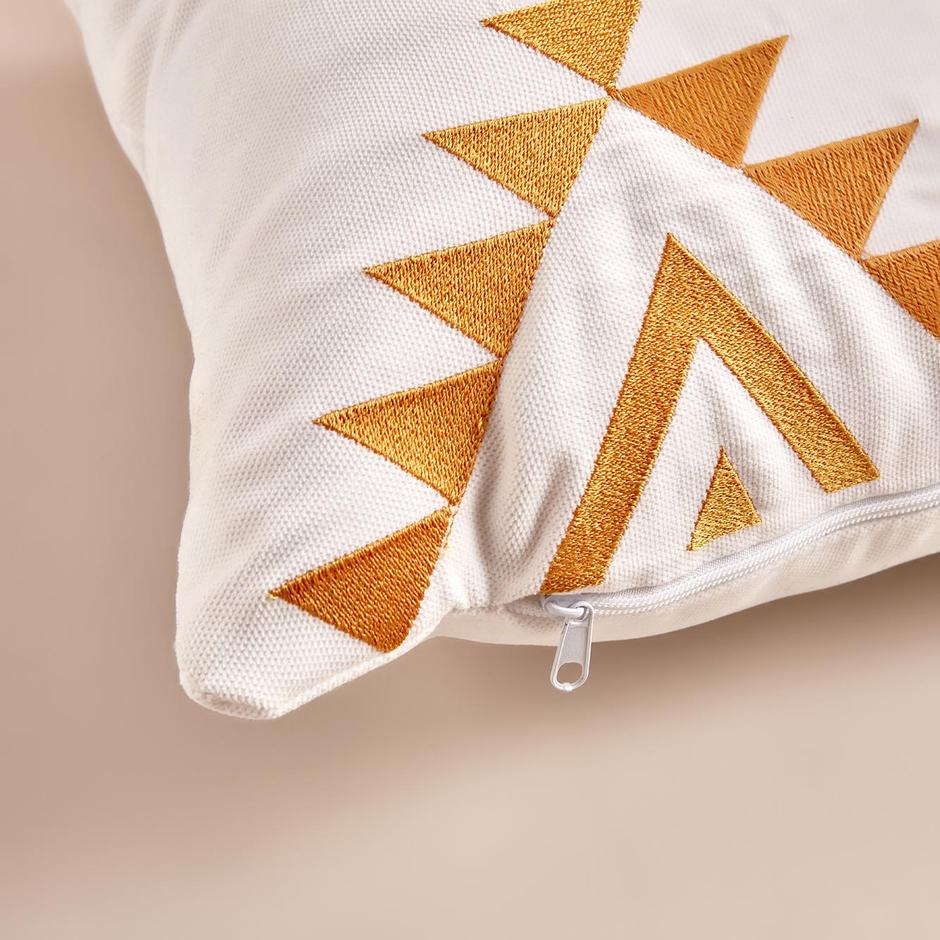 Decorative Throw Pillow in Various Designs and Colors.