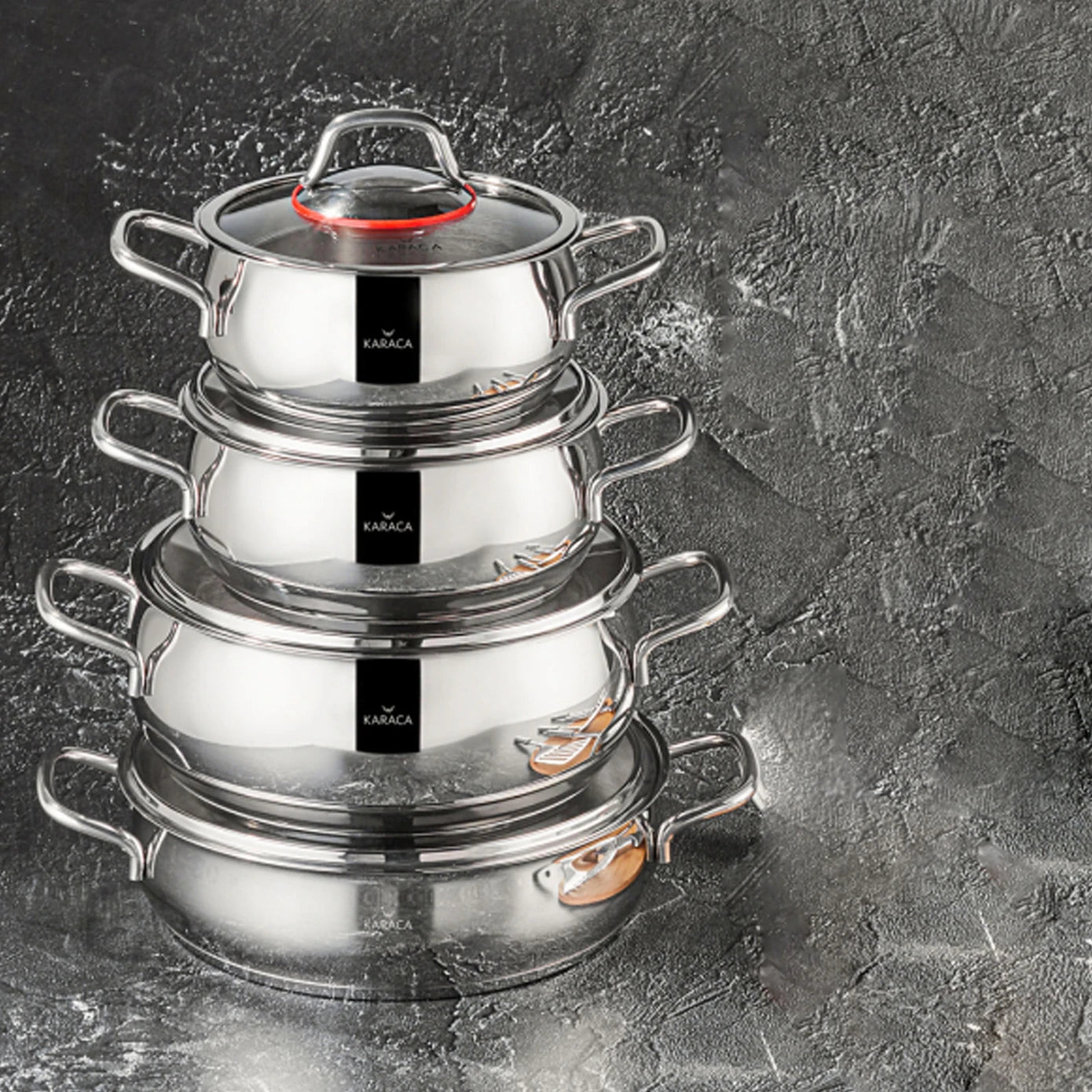 Stainless Steel 8-Piece Cookware Set: High-quality pots, pans, and lids for versatile cooking.