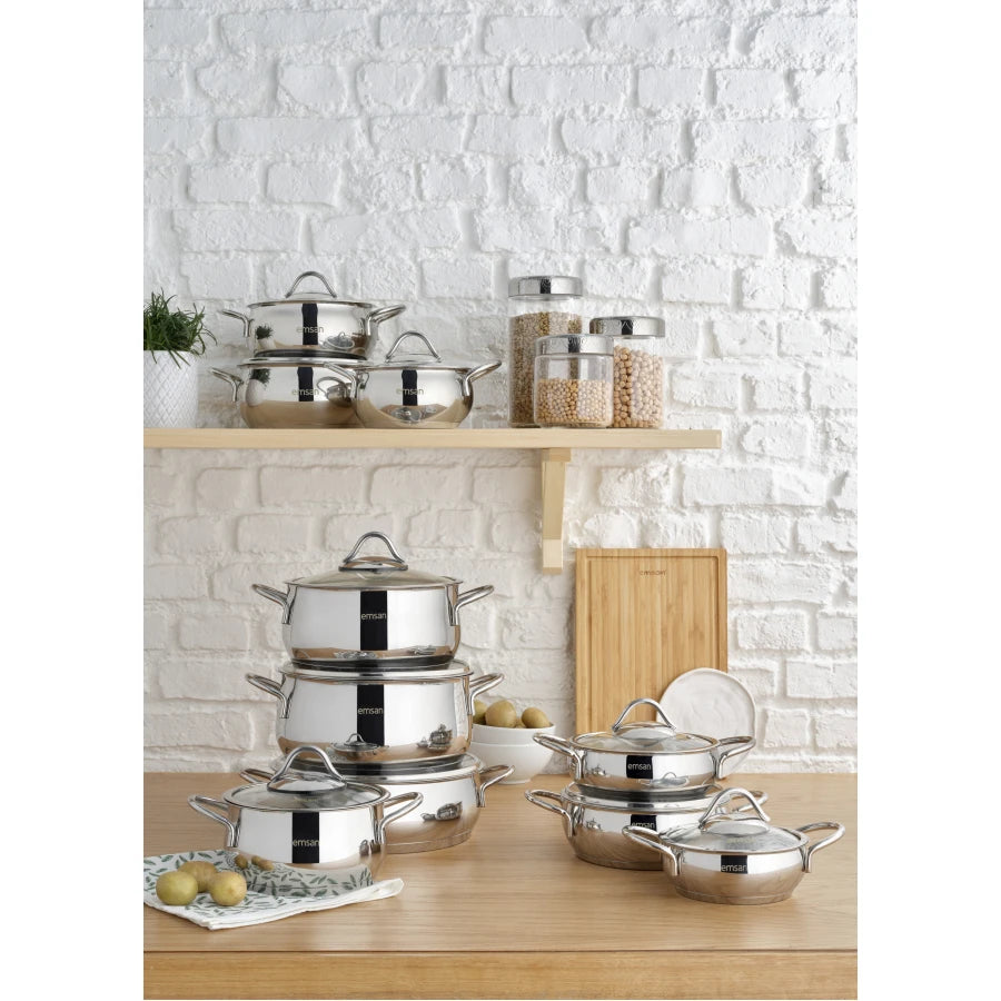 Stainless Steel 8-Piece Cookware Set - Quality and Convenience for Your Kitchen
