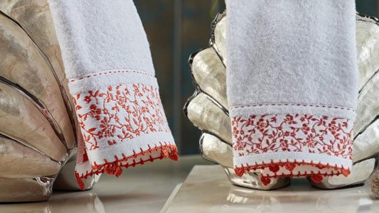 Luxurious 2-Piece White Towel Set with Exquisite Red Embroidery – 700 GSM