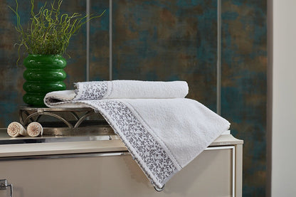 Gray Bath Towel - Stylish and Luxurious Bathroom Essential