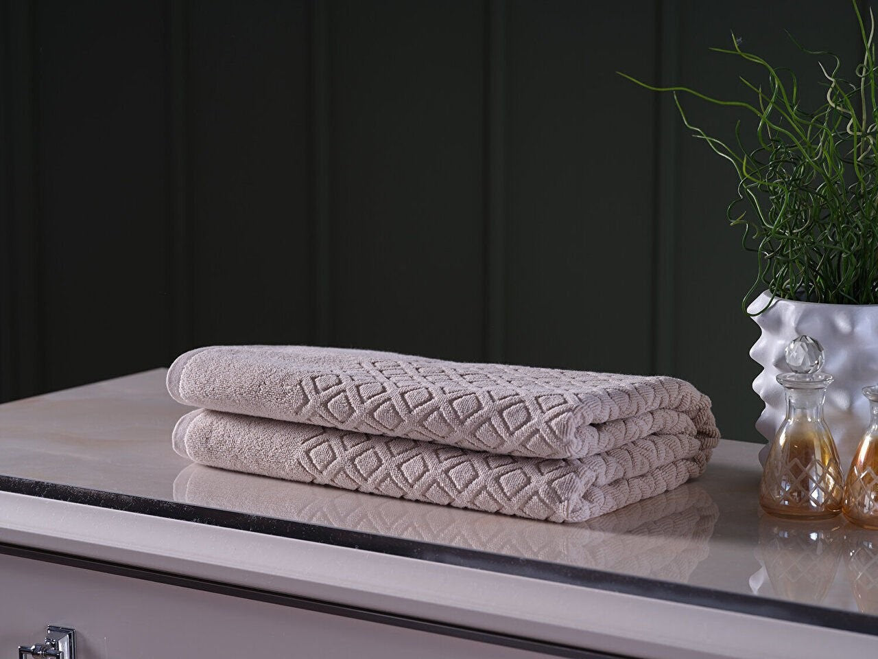 Luxury Bath Towel – American Neighbor's