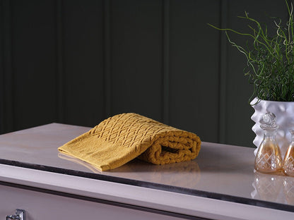 A luxurious washcloth for ultimate comfort and pampering. Treat yourself to the finest quality and indulge in a spa-like experience with our luxury washcloth.