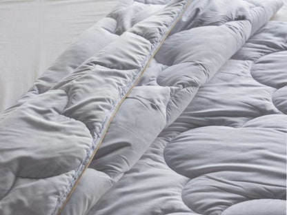 White Comfyline Quilt - King size: Luxurious comfort for a blissful sleep