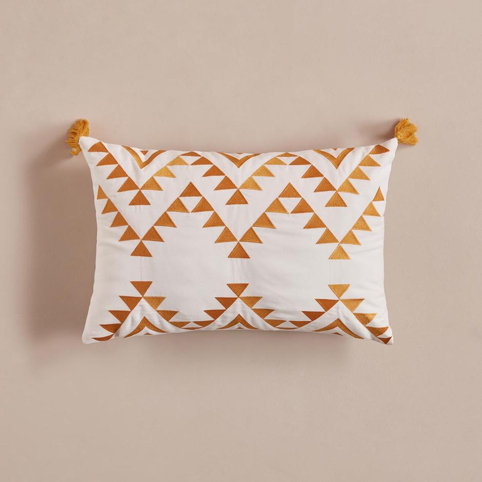 Decorative Throw Pillow in Various Designs and Colors.