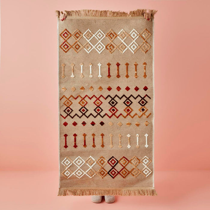 Handmade Rug - Artisan Craftsmanship and Timeless Beauty
