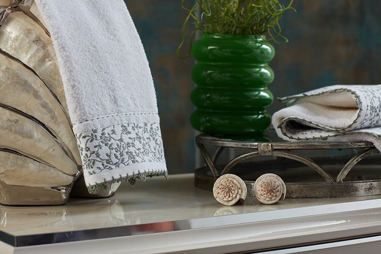 Green Washcloth - Fresh and Eco-Friendly Bathroom Essential